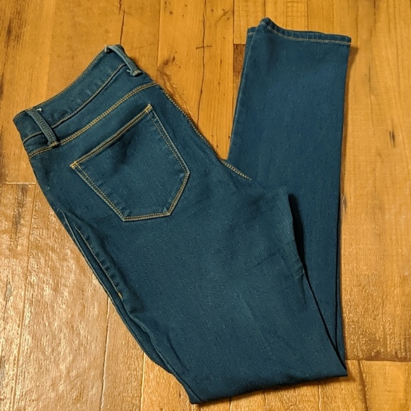 No Boundaries Blue Jeans | Skinny | Size 11 - Picture 2 of 2